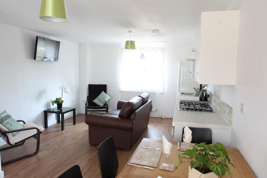 Elm Tree Farm Accommodation Мілтон-Кінз Номер фото